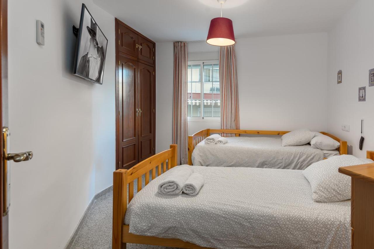 Sf Carihuela Luxury Suite توريمولينوس المظهر الخارجي الصورة
